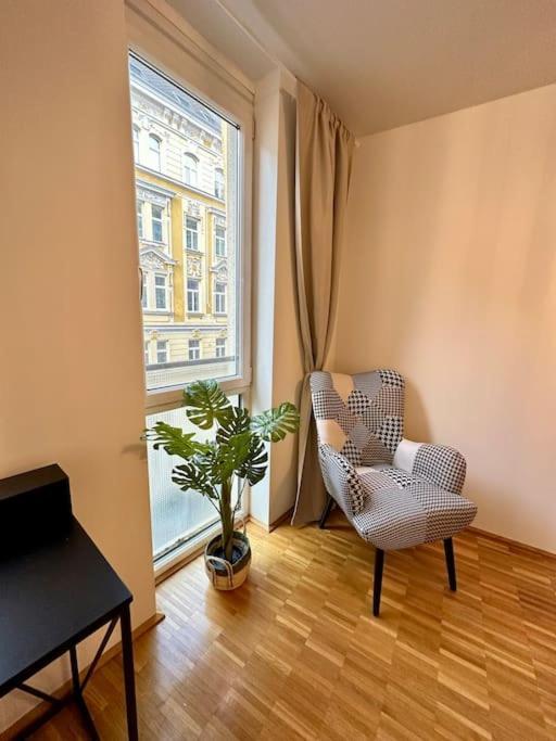 3-Room Vienna Centrale Suite Extérieur photo